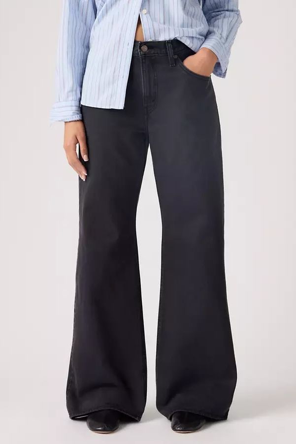 Levi's dark wash jeans