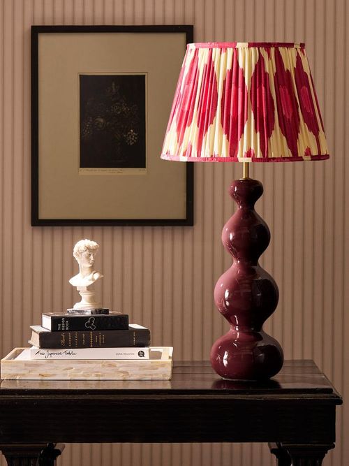 Smaller Wobster Table Lamp in Burgundy Lacquered Wood