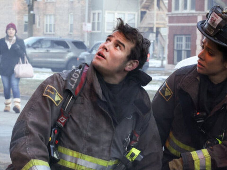 How Chicago Fire's 'Claustrophobic' Crisis Set Up A Big Payoff For Gallo,  According To The Director | Cinemablend