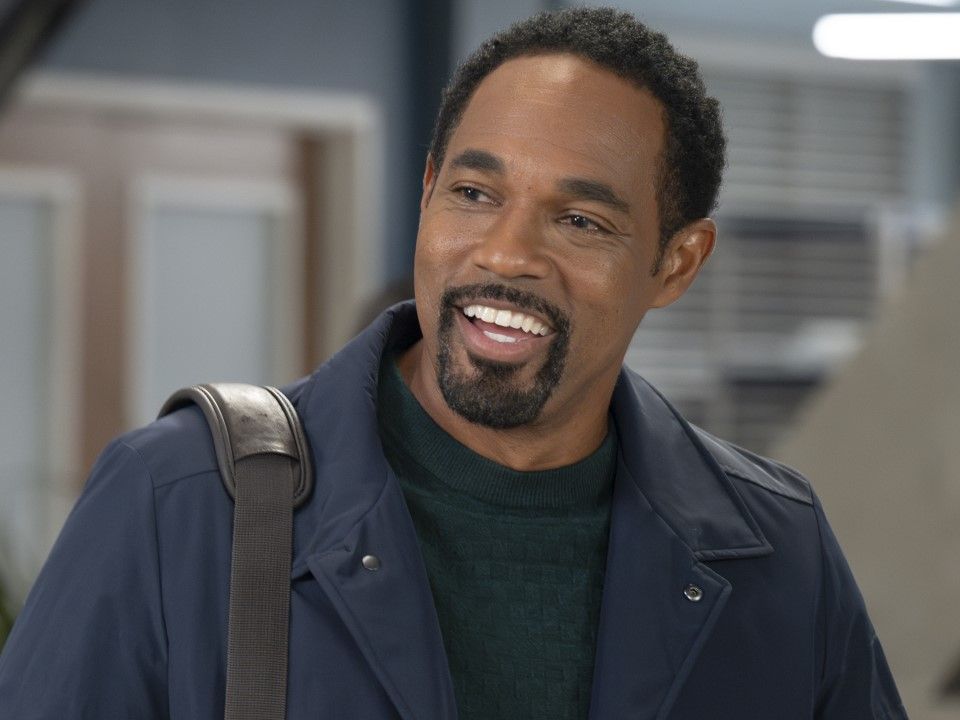 Grey's Anatomy's Jason George Has An A+ Analogy About How It Feels Returning To The Show After Station 19 | Cinemablend