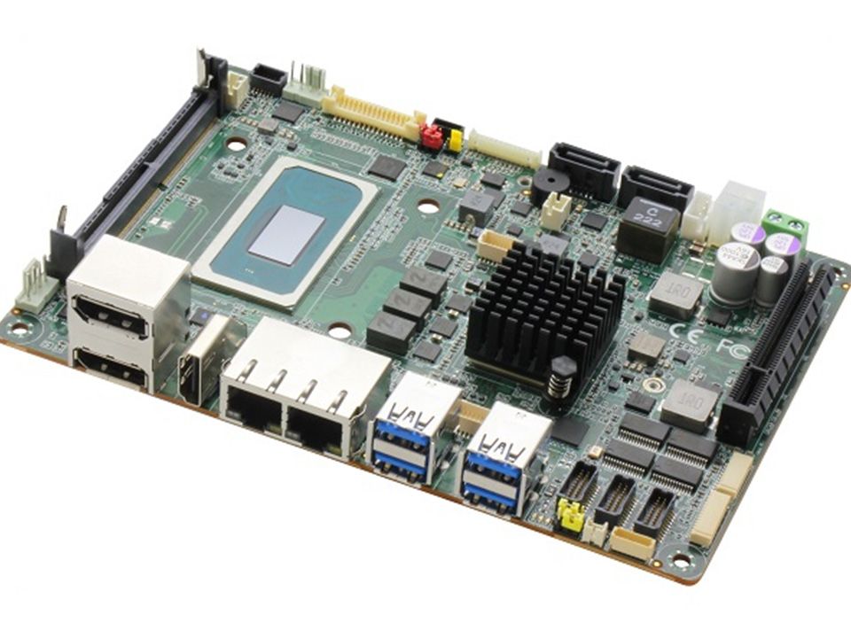 Tiny, 4-Inch Motherboard Can Run a Xeon W Workstation CPU | Tom's
