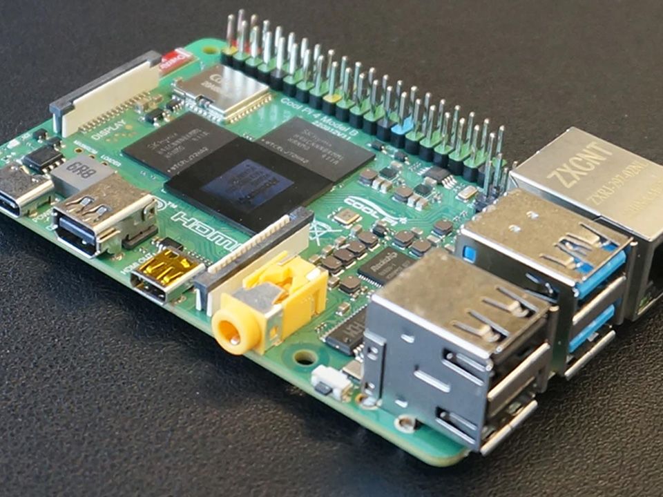 Cool Pi 4: The RK3588S Eight-Core Raspberry Pi Alternative | Tom's