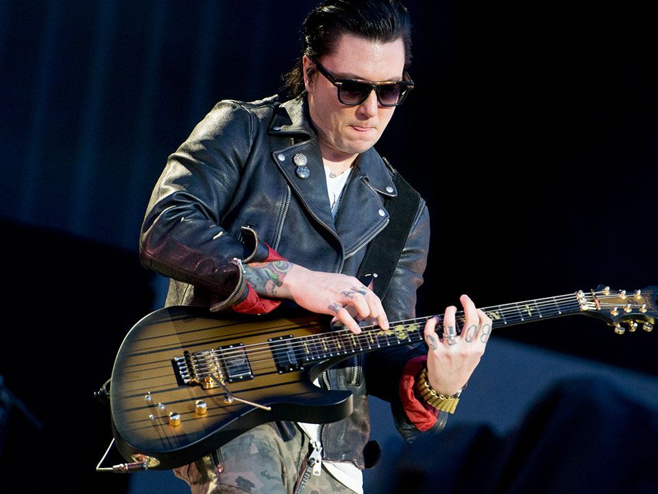 （訳ありセール 格安） Avenged most his reveals Gates Synyster Sevenfold's 洋楽