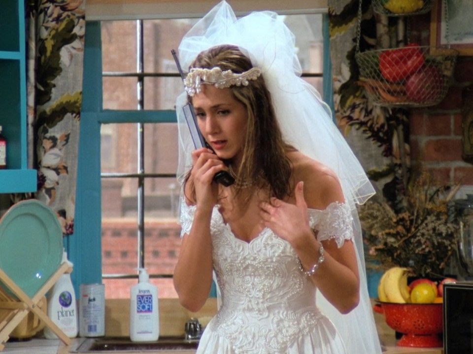 After Friends Fans' Debate Over The Color Of One Of Rachel's Dresses, Her Wedding Gown Is Being Called Into Question | Cinemablend After Friends Fans' Debate Over The Color Of One Of Rachel's Dresses, Her Wedding Gown Is Being Called Into Question | Cinemablend