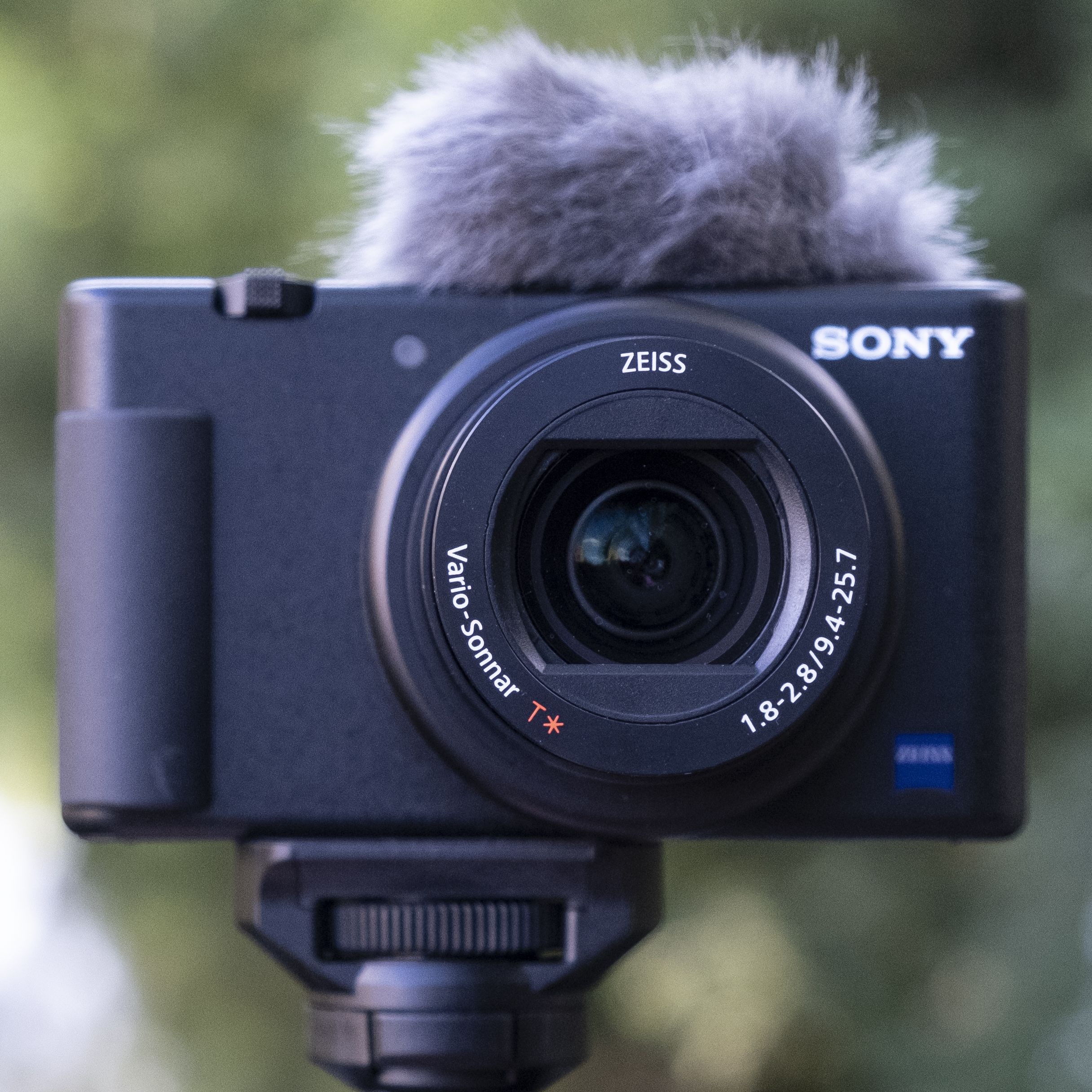 SONY 初代 ZV-1 VLOGCAM Amazon.com : Sony ZV-1 Digital Camera for Content Creators