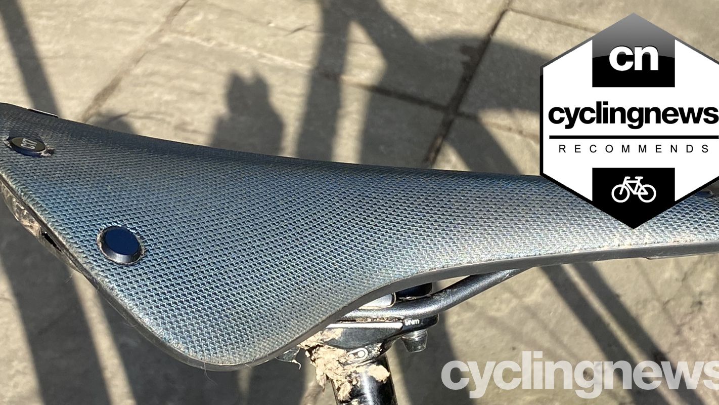 BROOKSC17 CAMBIUM all weather サドル　c28 Amazon.com : Brooks England Cambium C17, All-weather