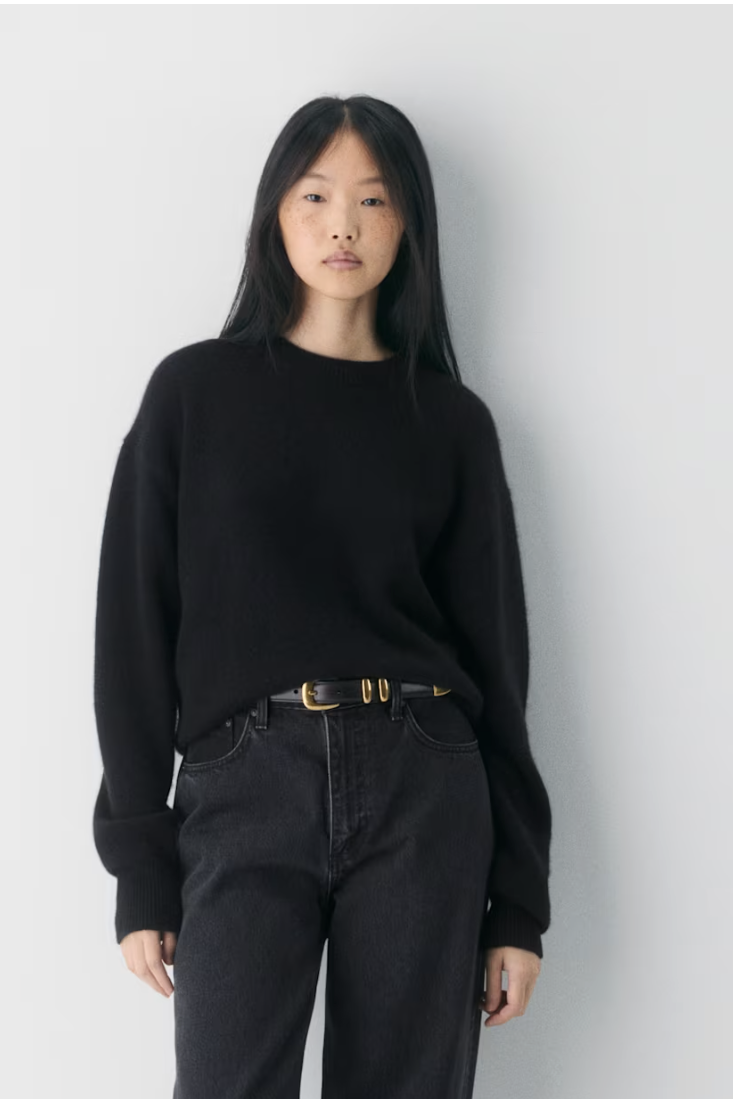 Aritzia, Essential Cashmere Relaxed Crew Sweater