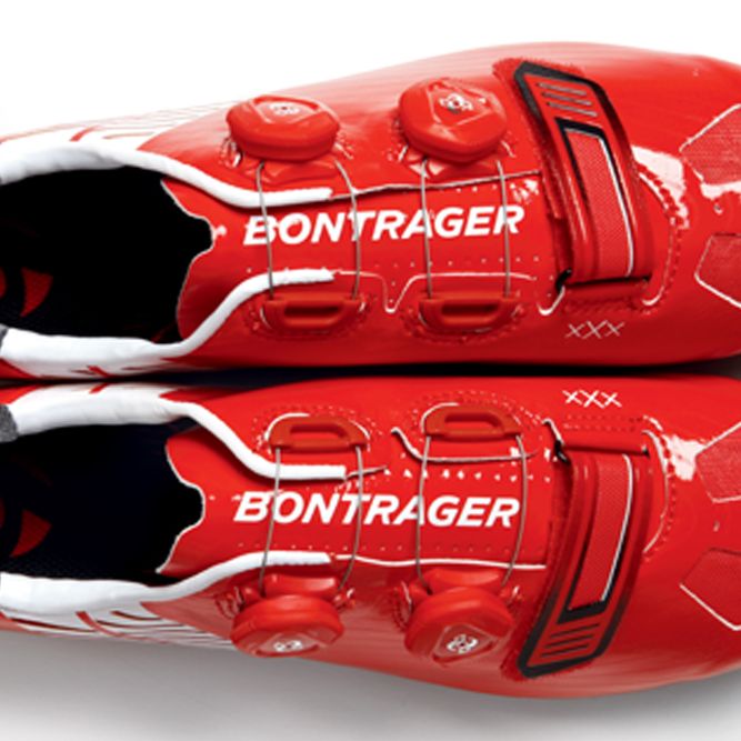 ローソク SJX W】DIAMOND 3DOTS PIERCED EARRING(6JP5046)｜SJX公式ONLINE