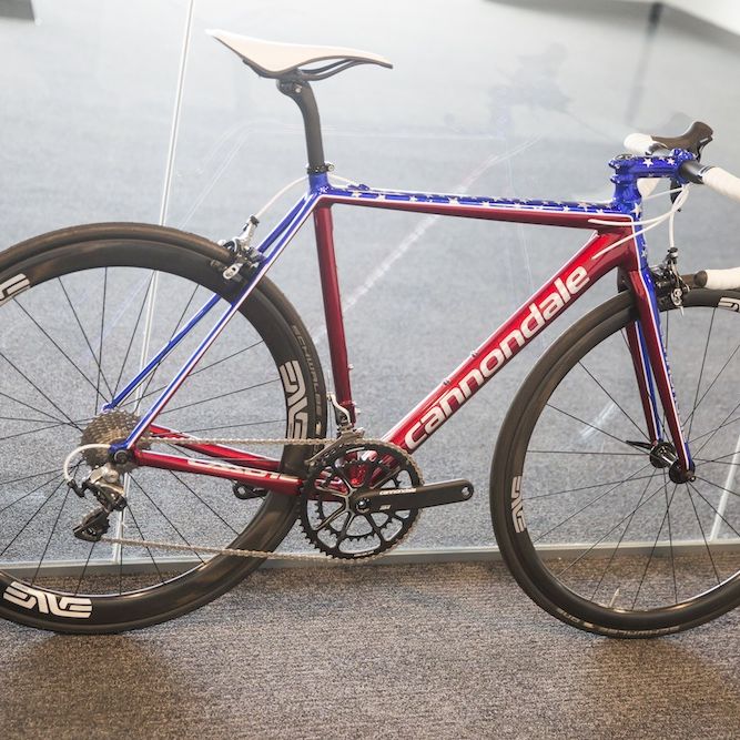 菅*俊様 Cannondale CAAD4 レースレッド　Handmade In 菅*俊様 Cannondale CAAD4 レースレッド Handmade In - メルカリ