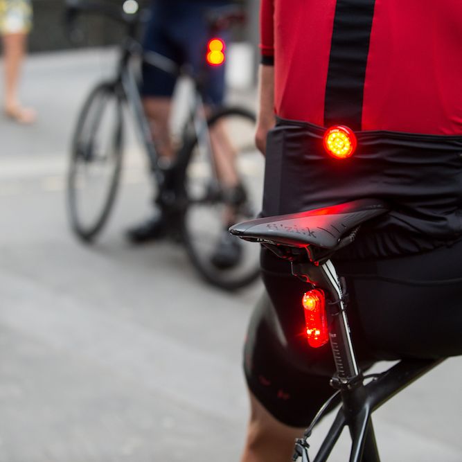 Cateye Feu Arrière Sync Kinetic, Rouge | Bikeinn