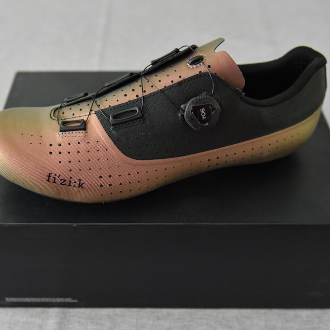 Fizik R4 Tempo Overcurve - wide fit review | Cycling Weekly