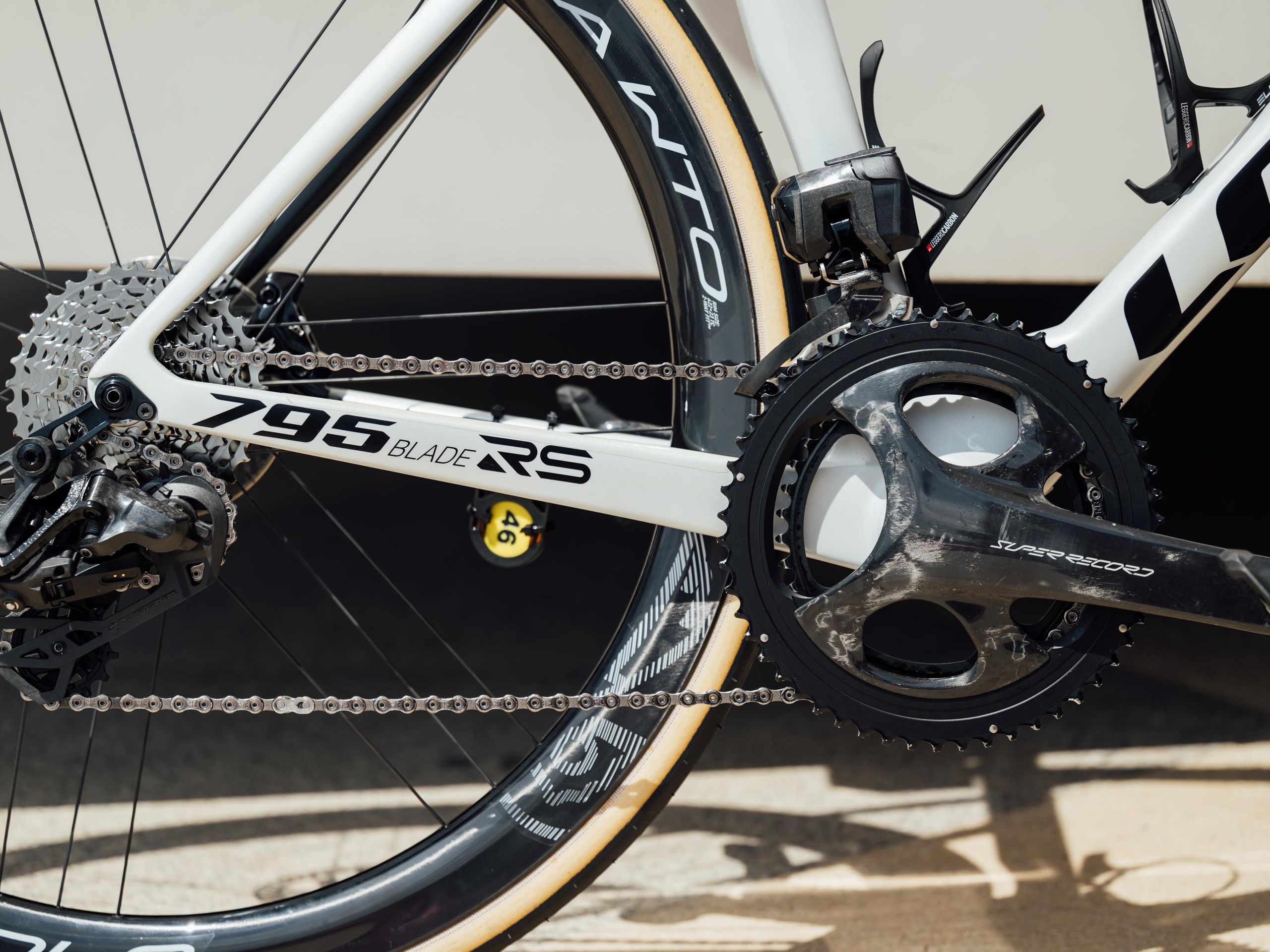 幻　ICS Campagnolo 世界最高級サイクルパーツメーカー　展示品 Zhz4gHauk9EcK4igq2fbFD.jpg