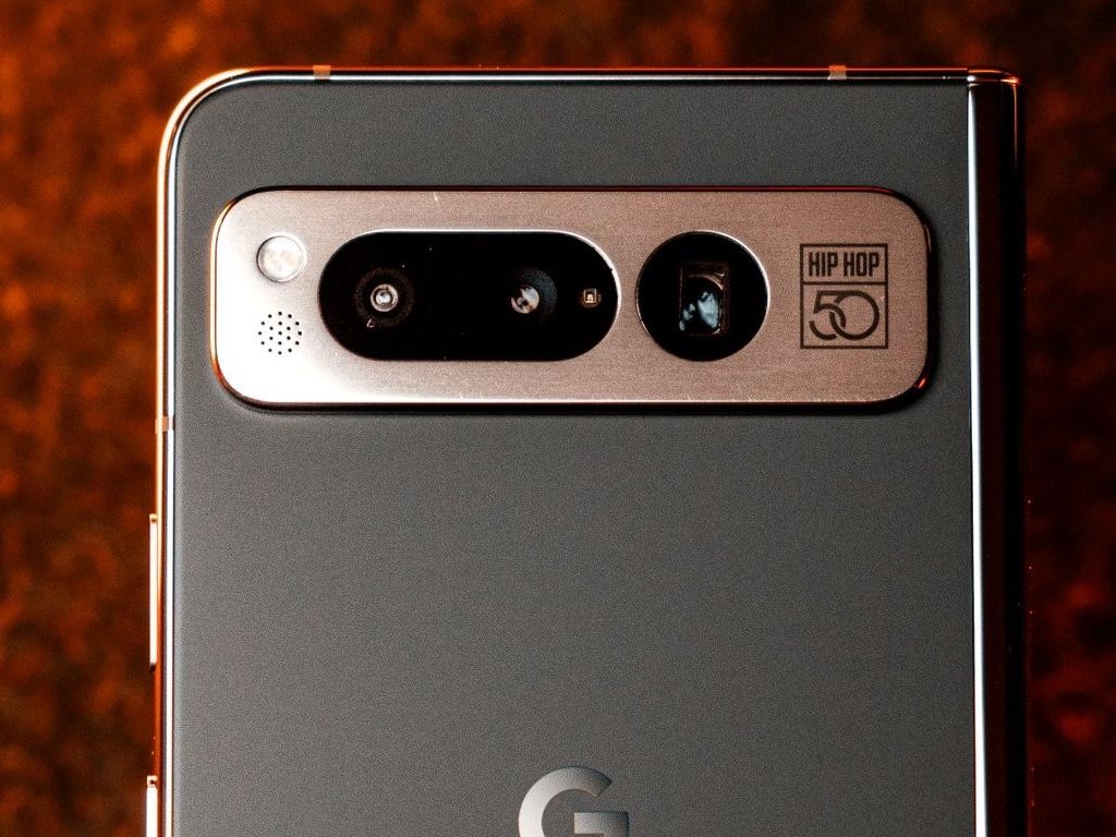 Google pixel hold 初代 GxGkszkHFPGjcsFTN3jZZJ.jpg