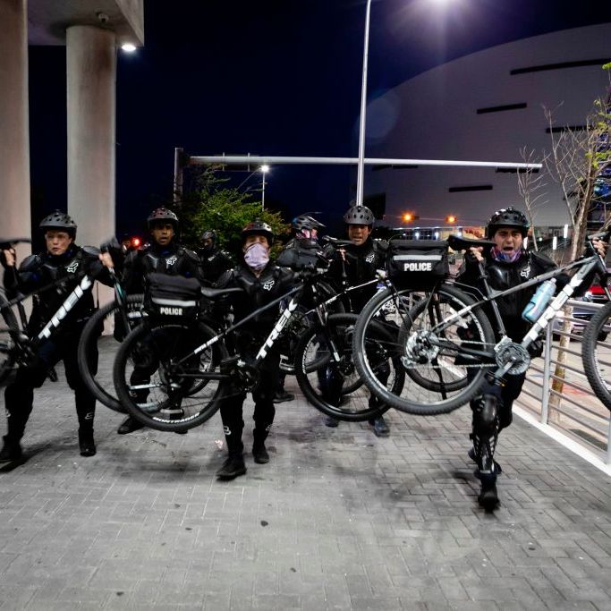 Trek statement expected on police bicycles used against people in US protests | Cyclingnews Trek statement expected on police bicycles used against people in US protests | Cyclingnews
