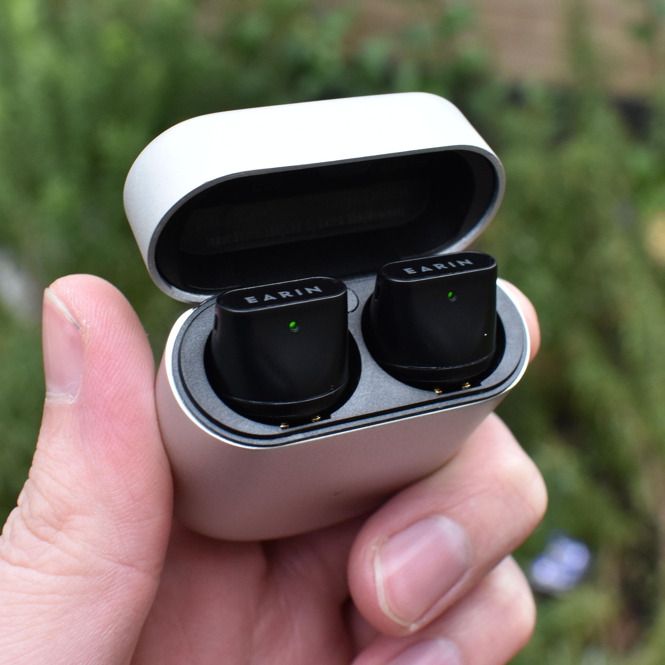 Earin A-3 review: The world's smallest earbuds are actually good