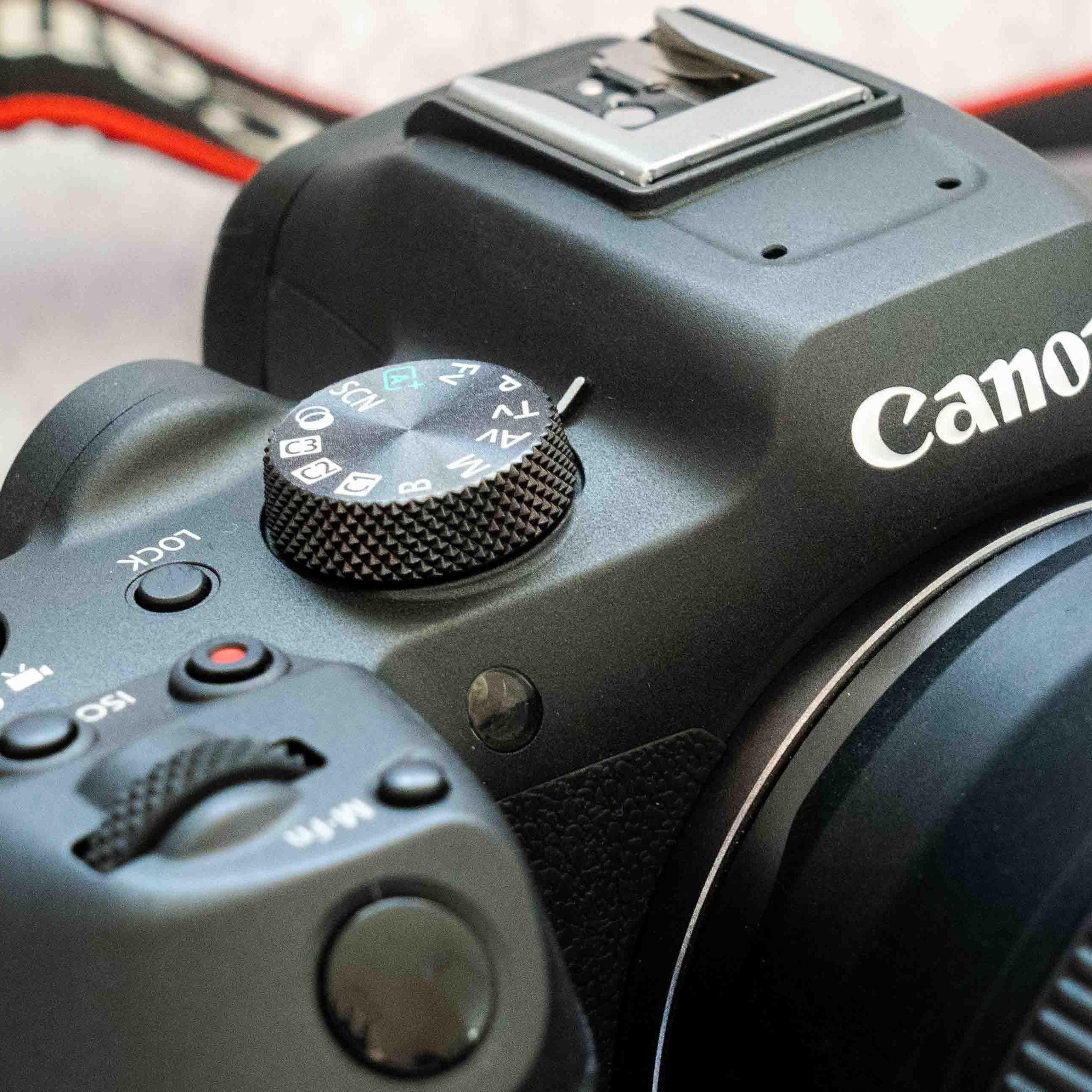 Canon EOS R7 Review | Space