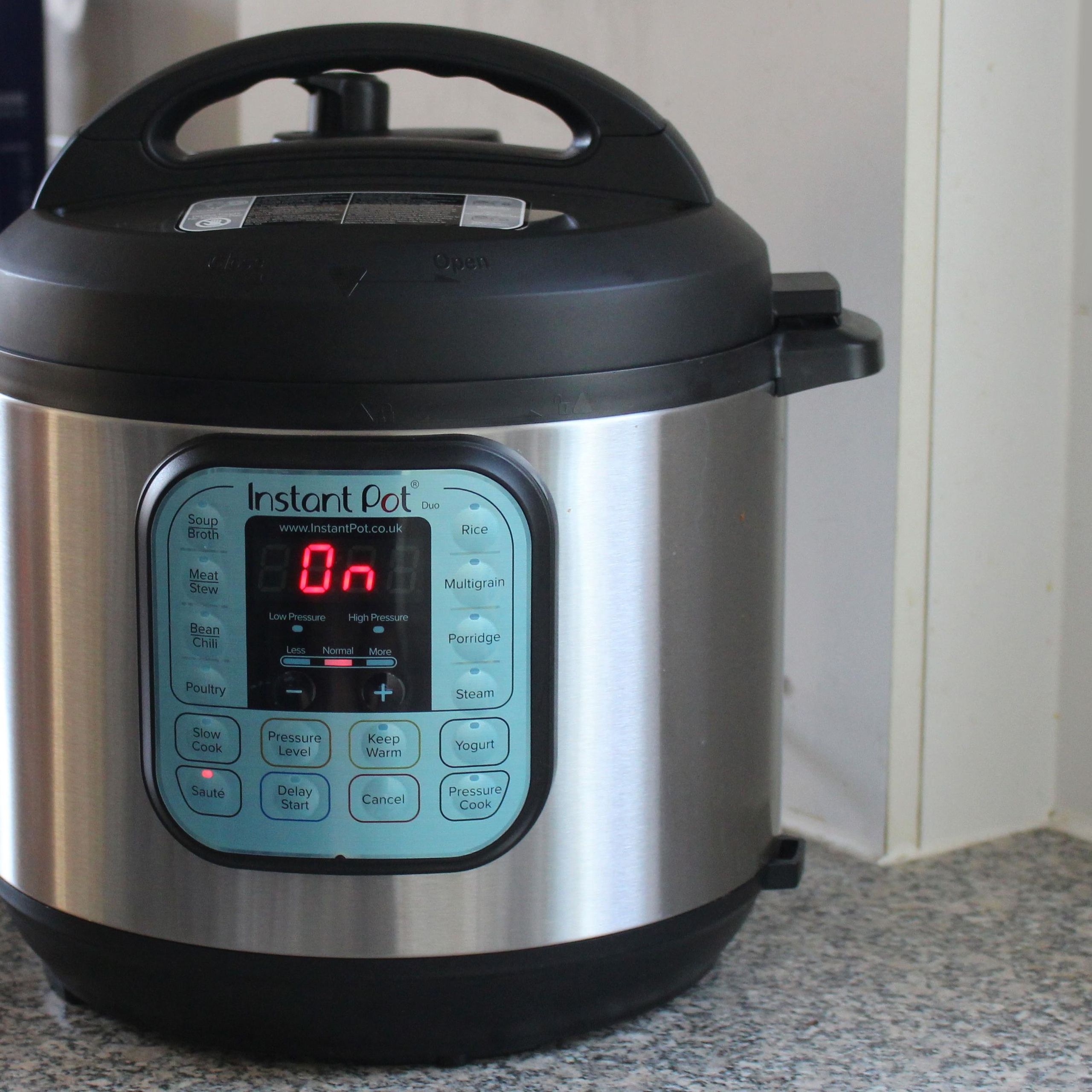 Instant Pot電気圧力鍋ELECTRIC PRESSURE COOKER Amazon.com: Instant Pot Duo 7-in-1 Electric Pressure Cooker, Slow
