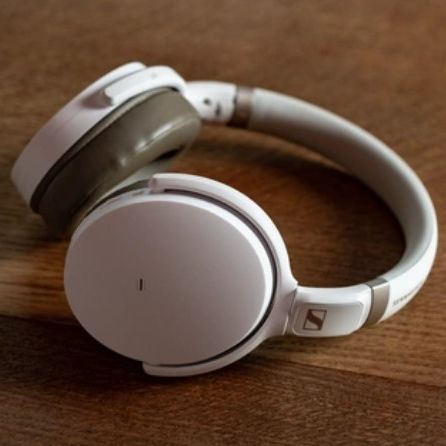 Sennheiser's mid-range wireless headphones are 40% off, but