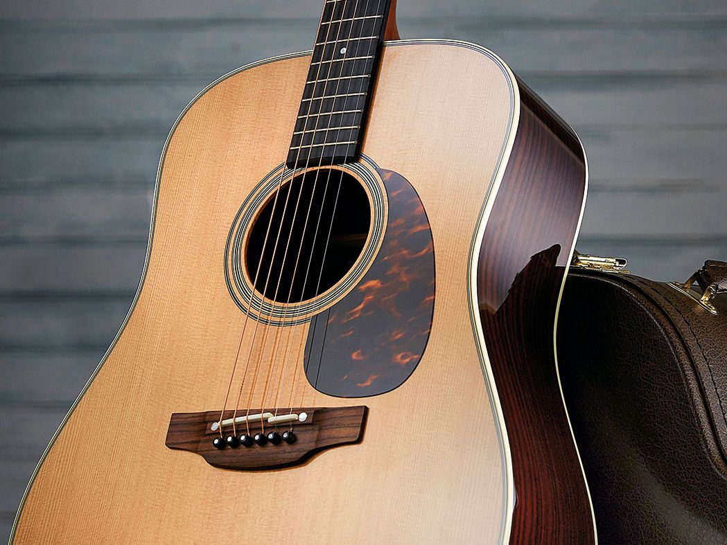 How Takamine acoustics became the hardest-working guitars in