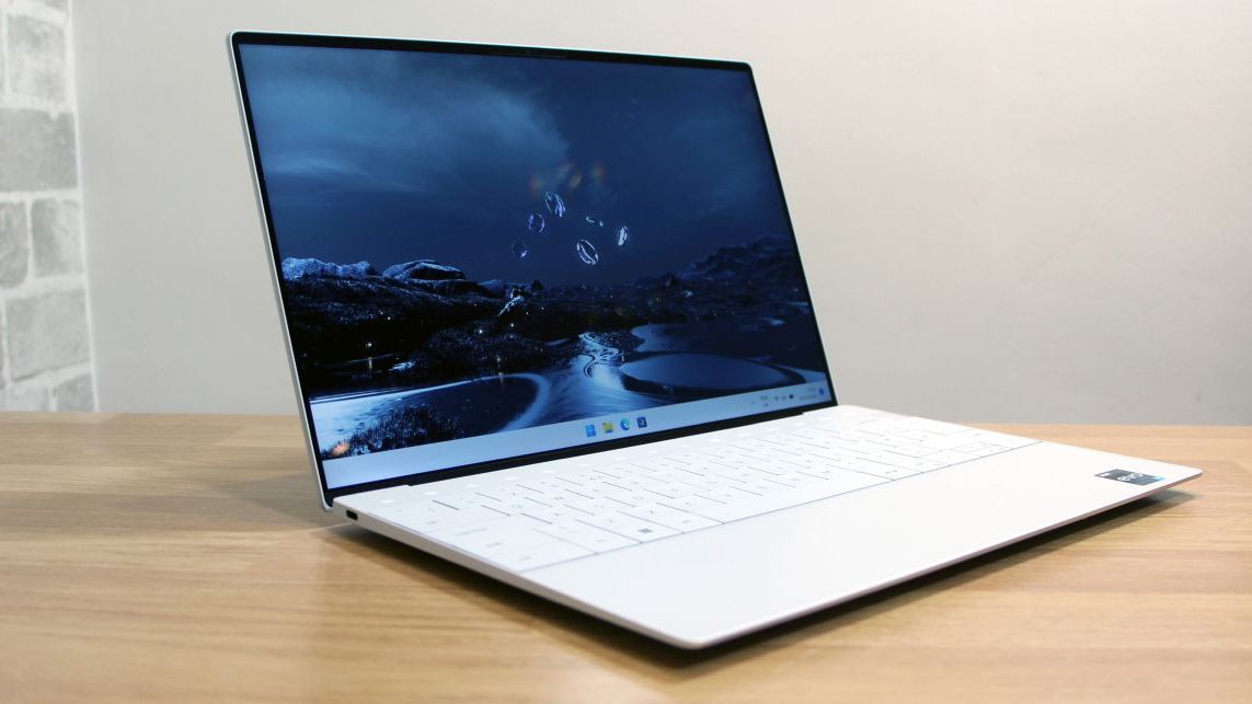 DELL XPS13 Plus 難あり Dell XPS 13 Plus review: Stylish & slim, but lacking stamina