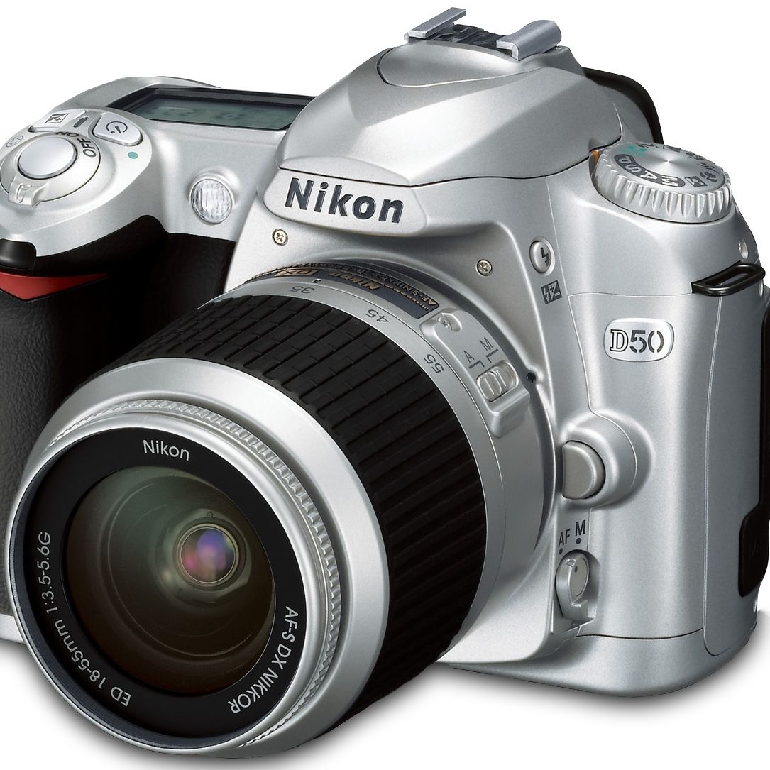 オリジナル Nikon 【公式通販】 シャッター回数11680回！ 18-55