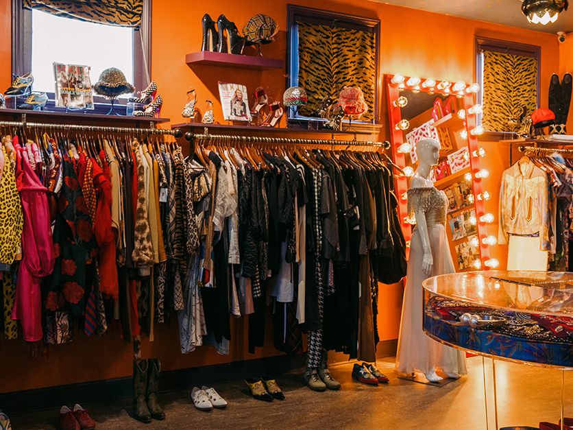 How Aralda Vintage Became Every Celebrity's Favorite Shop | Who What Wear How Aralda Vintage Became Every Celebrity's Favorite Shop | Who What Wear