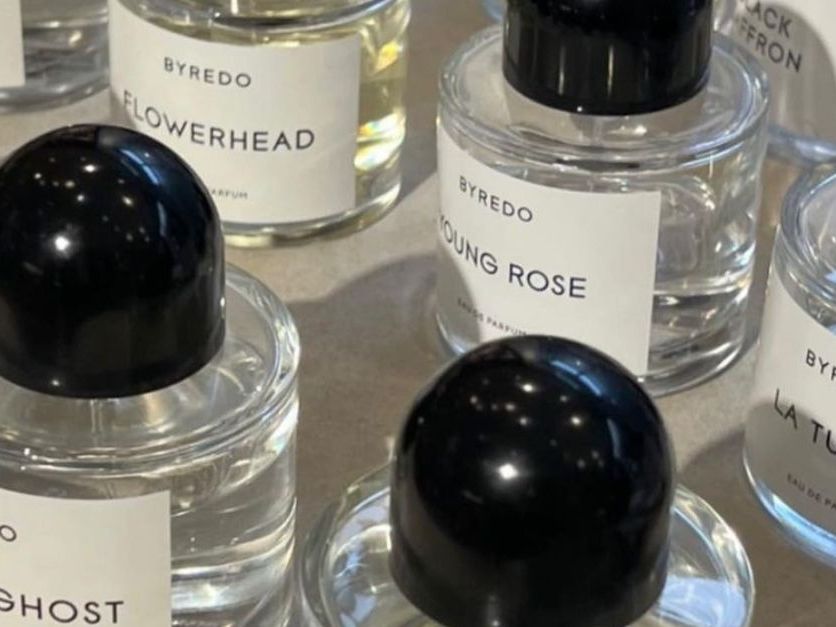 A Beauty Editor's Review of the Byredo Perfume Discovery Set | Who
