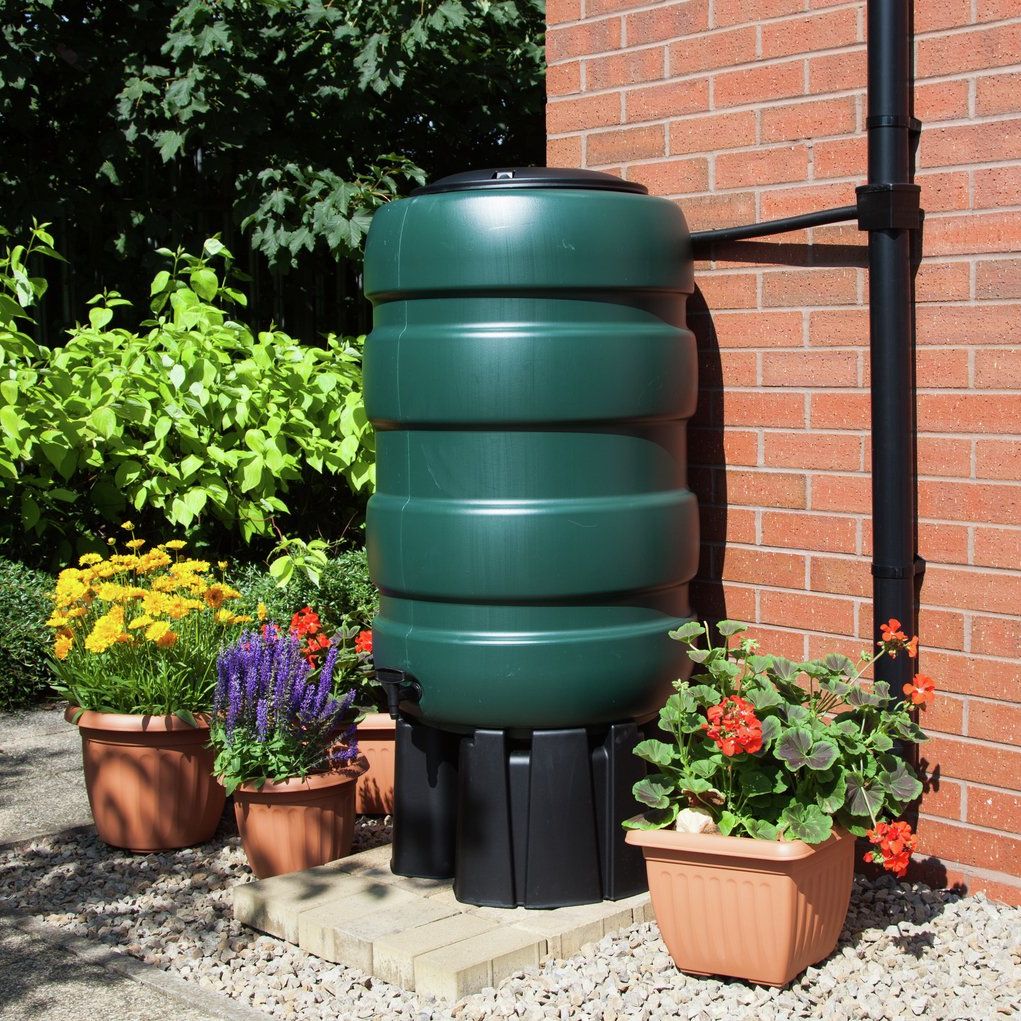 Whitefurze Water Butt and Kit - 230l