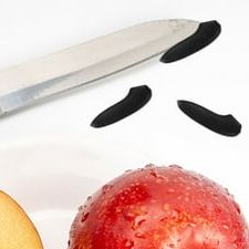 Bestyash 50pcs Universal Black Plastic Knives Tip Guards for Safe Kitchen Cutter Handling