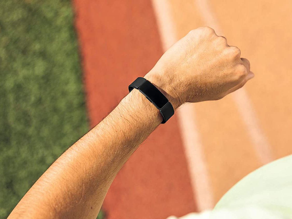 fitbit inspire HR 黒 未使用 HEbPR9aA5xq8tmuvH3vofC.jpg