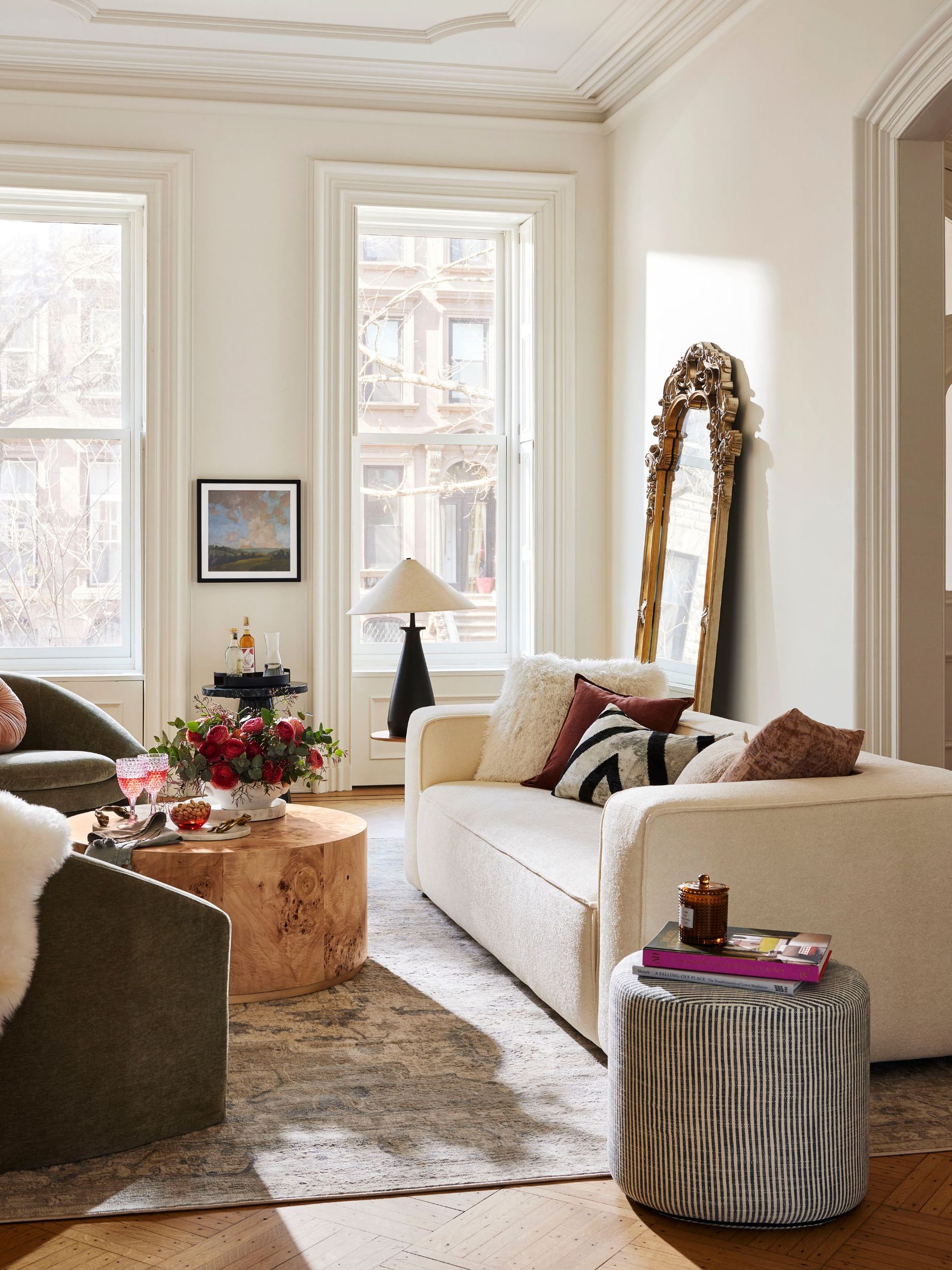 Kelly Clarkson's New York living room with pieces from her wayfair collection