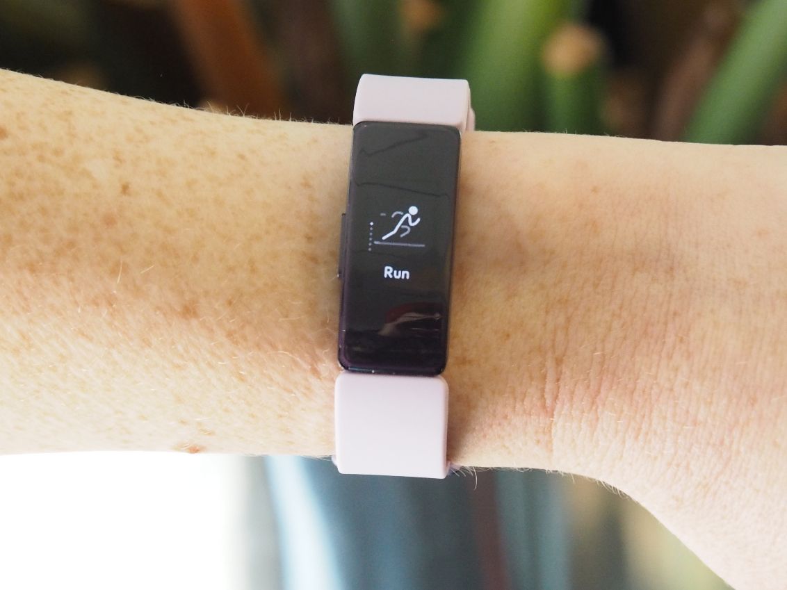 Fitbit Inspire HR Review: The Best Budget Fitness Band for Newbies