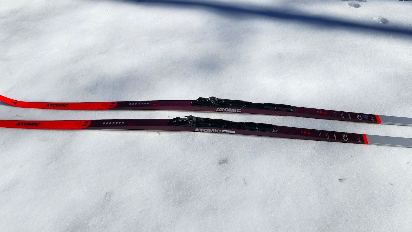 Atomic Redster C9 Carbon Skintec cross country skis review | Advnture