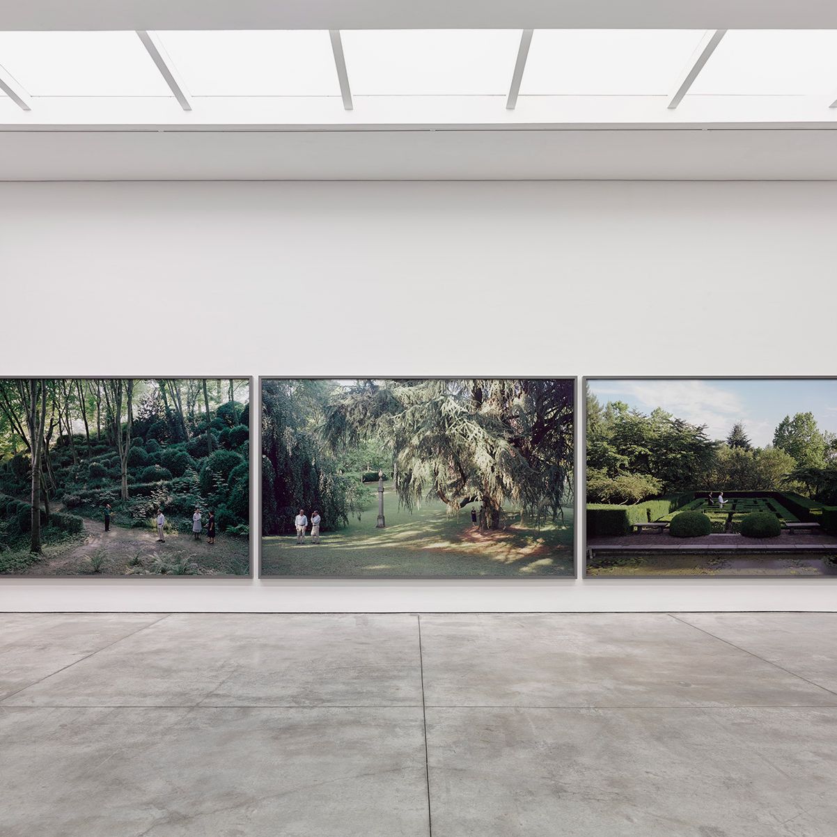 Jeff Wall's monumental photographs loom large at White Cube