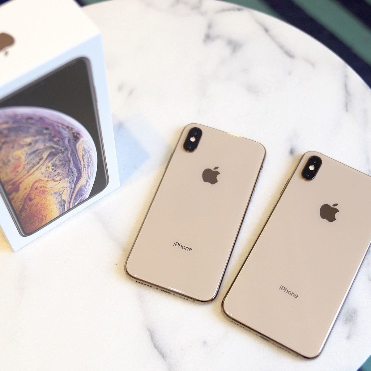 Last Minute Holiday Accessory Gifts for iPhone XS and XS Max | iMore