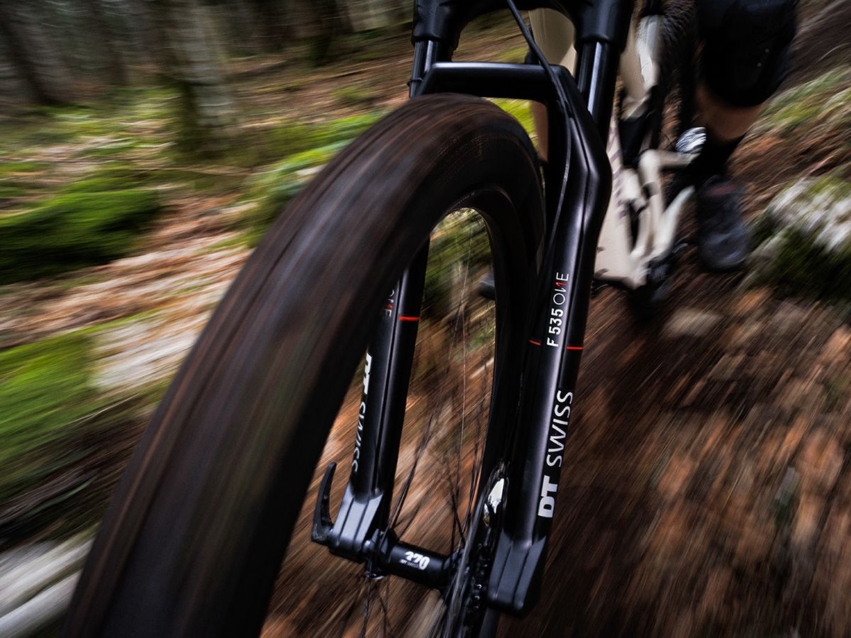 DT Swiss has refreshed its F 535 One fork with clever tech tweaks