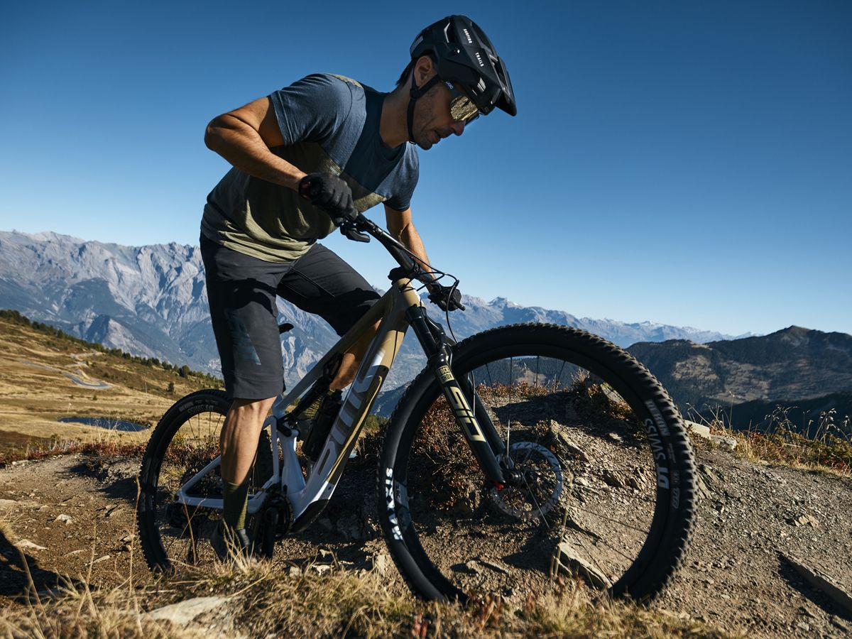 BMC release a sub-16kg, electric version of its downcountry bike