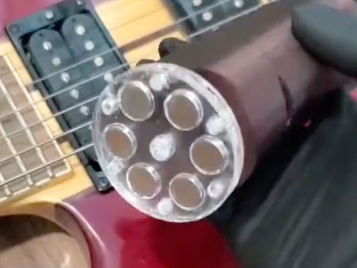 ギター Ebow 7bBYBX69AAeJb3ewdK7VfC.jpg