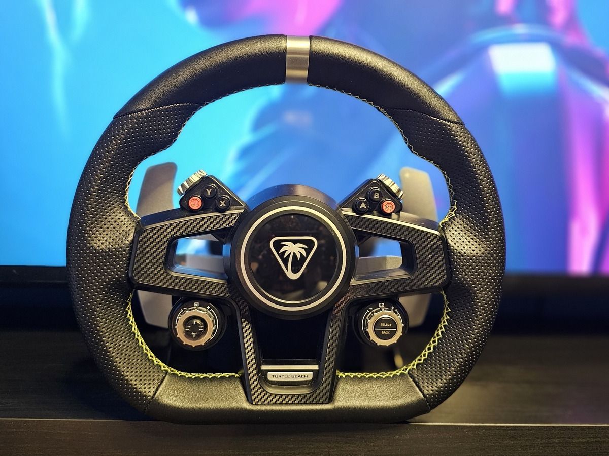 I know that Turtle Beach's VelocityOne racing wheels are great on