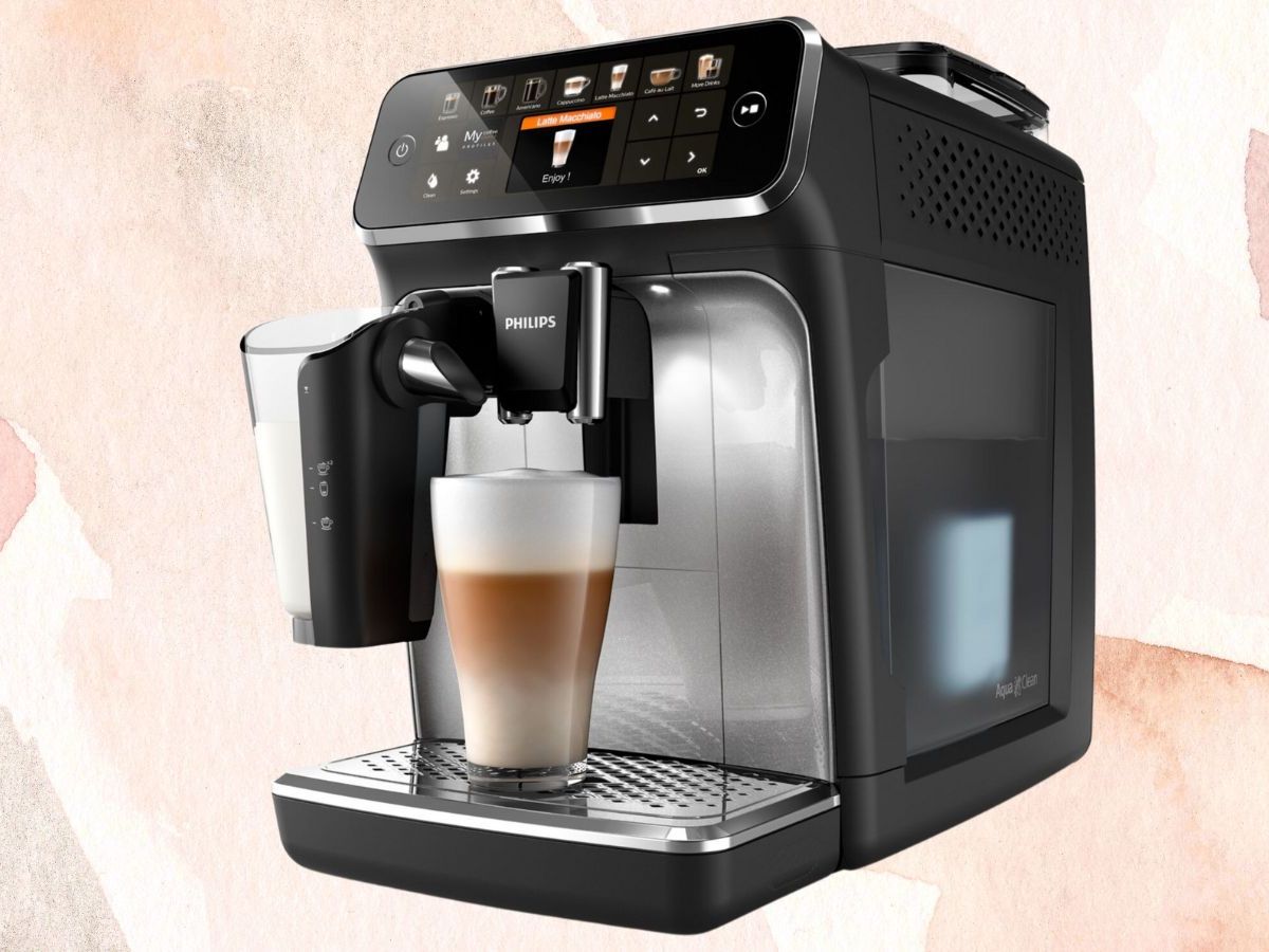 The Philips 5400 Series puts a new meaning to 'instant coffee