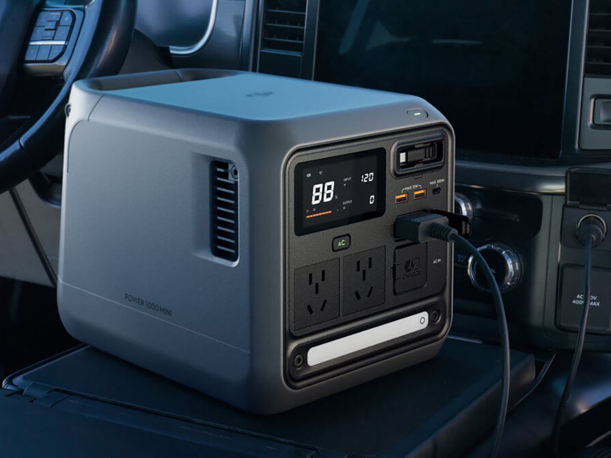 DJI Power 1000 Mini blurs the line between power banks and full