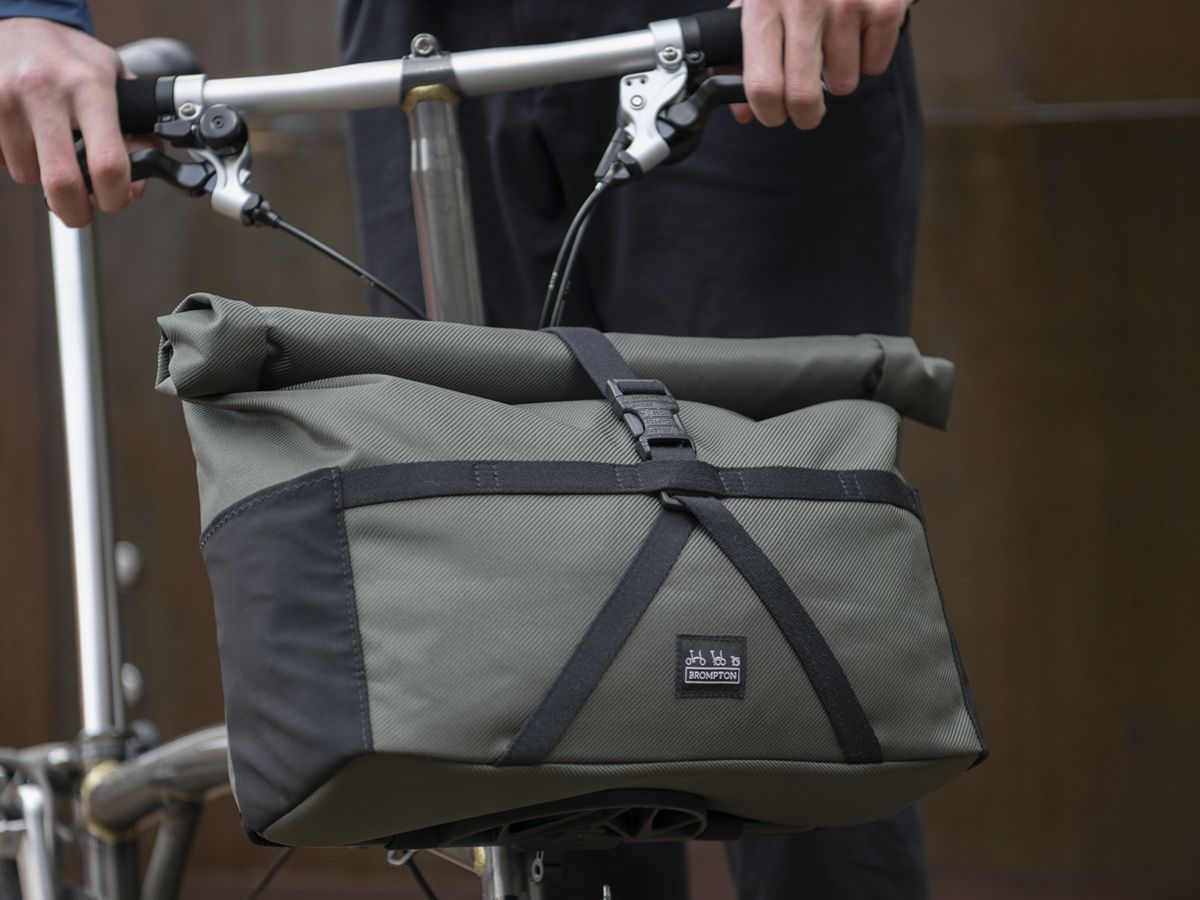 BROMPTON Game bag M - スモークグレー Game Bag Medium in Smoke Gray | Brompton Bicycle USA
