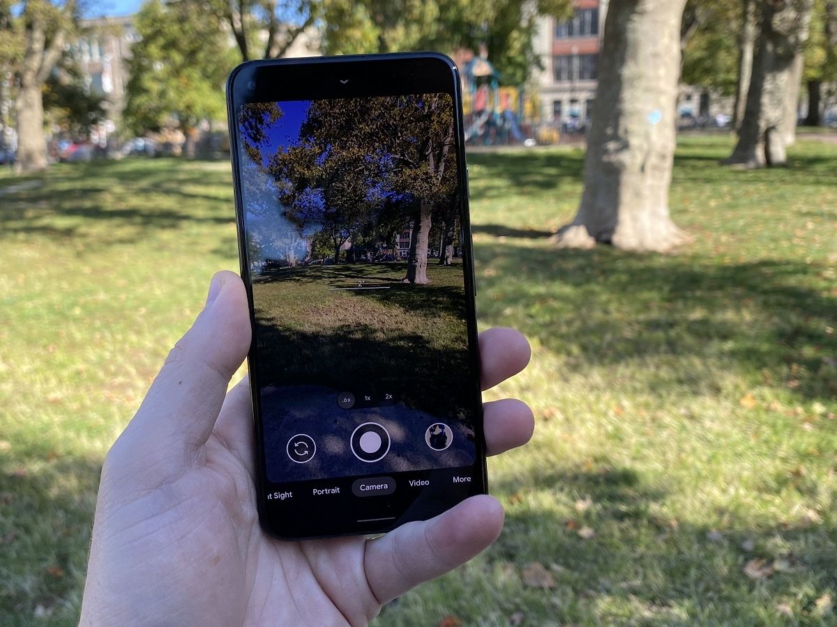 Google - No.121 【Google】Pixel5a Amazon.com: Google Pixel 5 5G, US Version, 128GB, Just Black