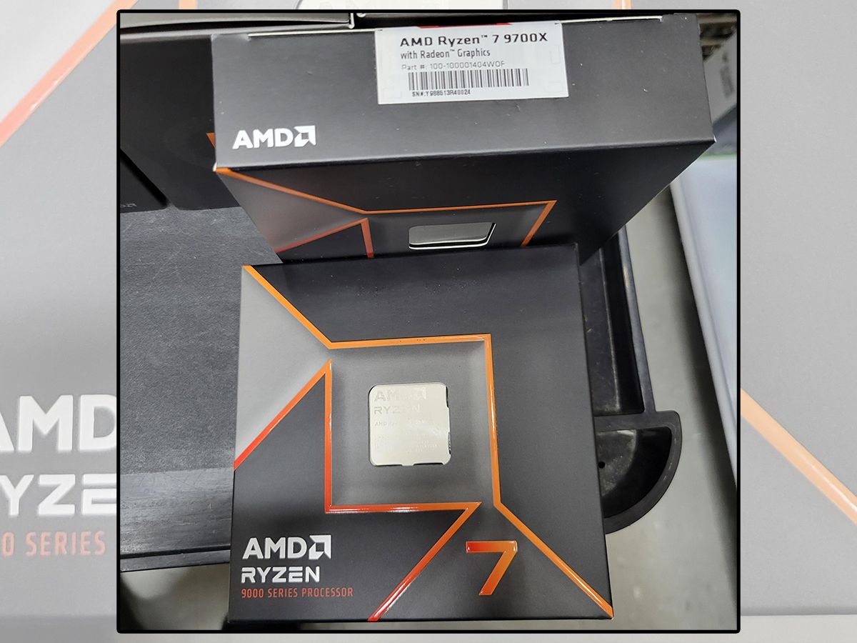 AMD Ryzen™ 7 9700X 8-Core, 16-Thread Unlocked Desktop