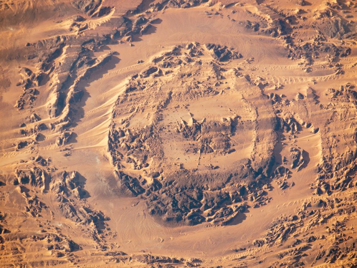 Earth from space: Wandering sand dunes circle gigantic 'eye