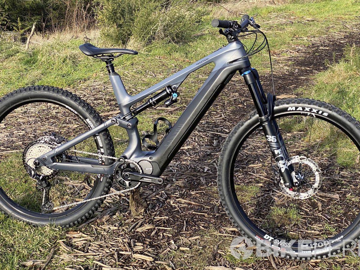 Yamato様　Canyon Spectral CF 8.0 Mサイズ LONG TERM REVIEW: CANYON SPECTRAL CF 8 CLLCTV - BROADENING THE