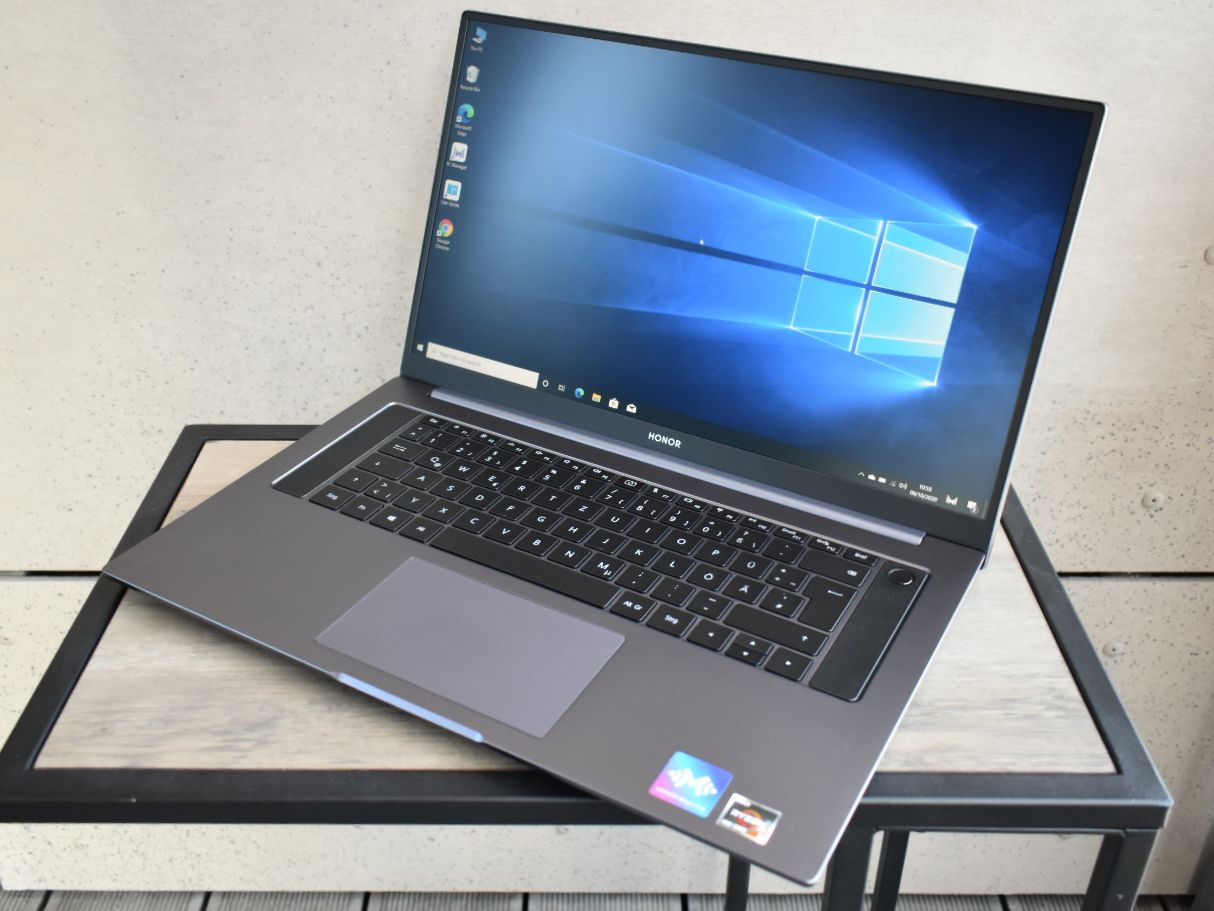 honor MagicBook i5 m.2 ssd グラボ 指紋認証 軽量 k2jySe5TmeFk4hjMj7LqJT.jpg