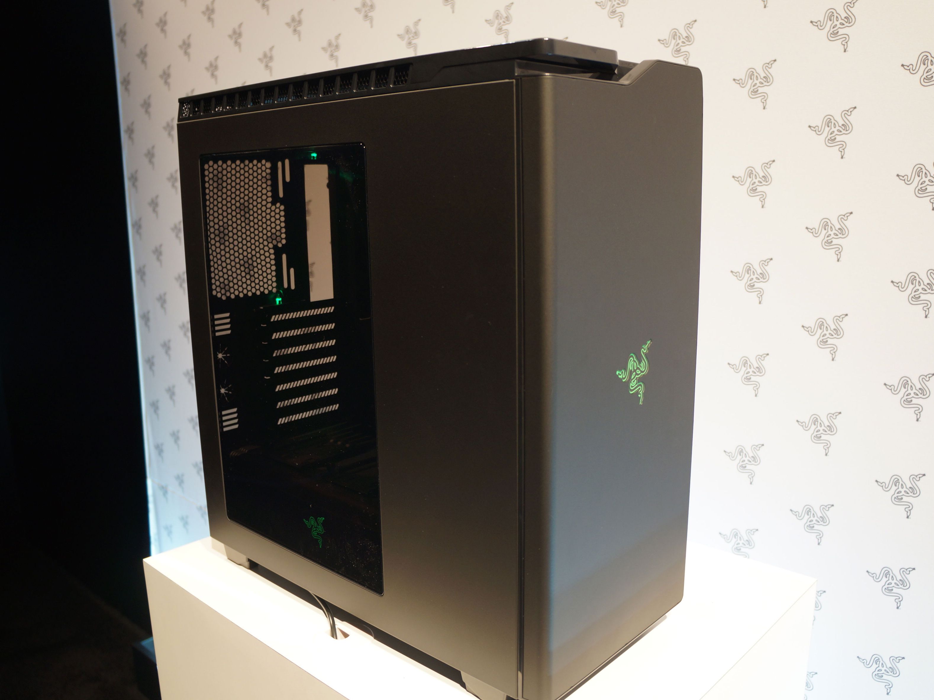 RAZER NZXT h440 ケース NZXT H440 Designed by Razer Review | PCMag