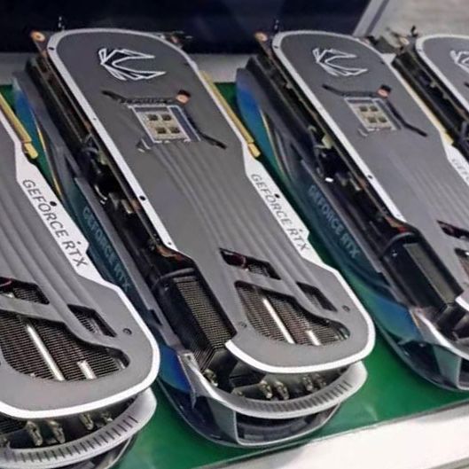 Curvy Nvidia RTX 4090 Purportedly Poses for Pics | Tom's Hardware