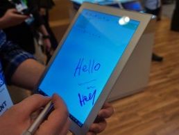 Toshiba's 12-inch, 1.2-Pound dynaPad Tablet is Built for Doodling